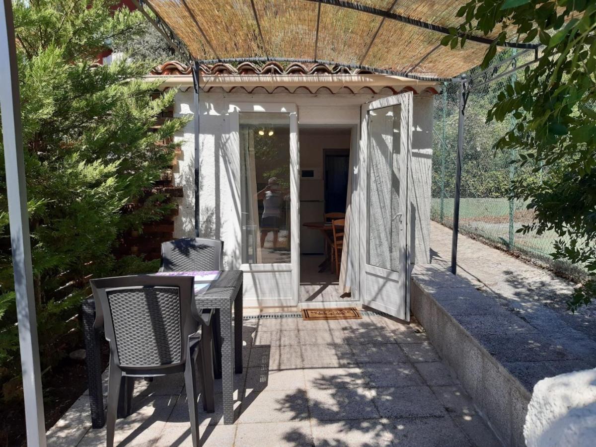 La Ferme De Manon Apartment Montferrat  Exterior photo